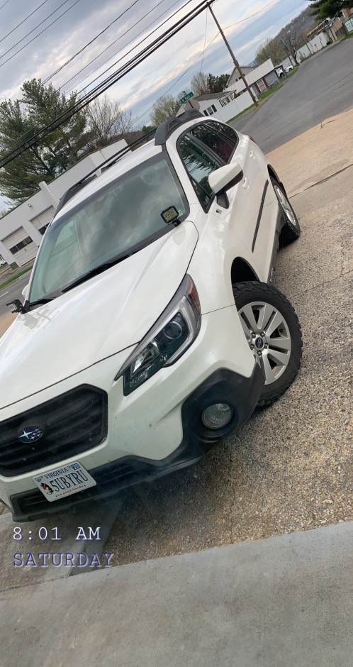 Garry M's 2019 Outback Premium 2.5L