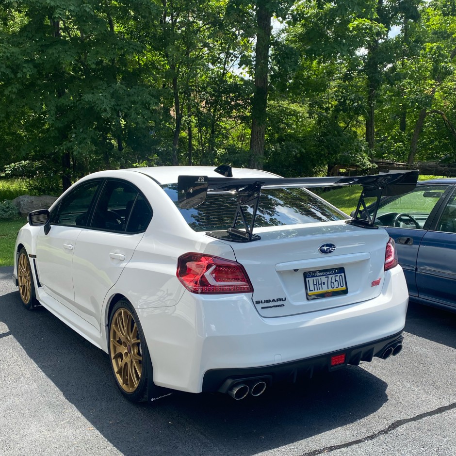 Victor Florenciani's 2020 Impreza WRX STI White series 