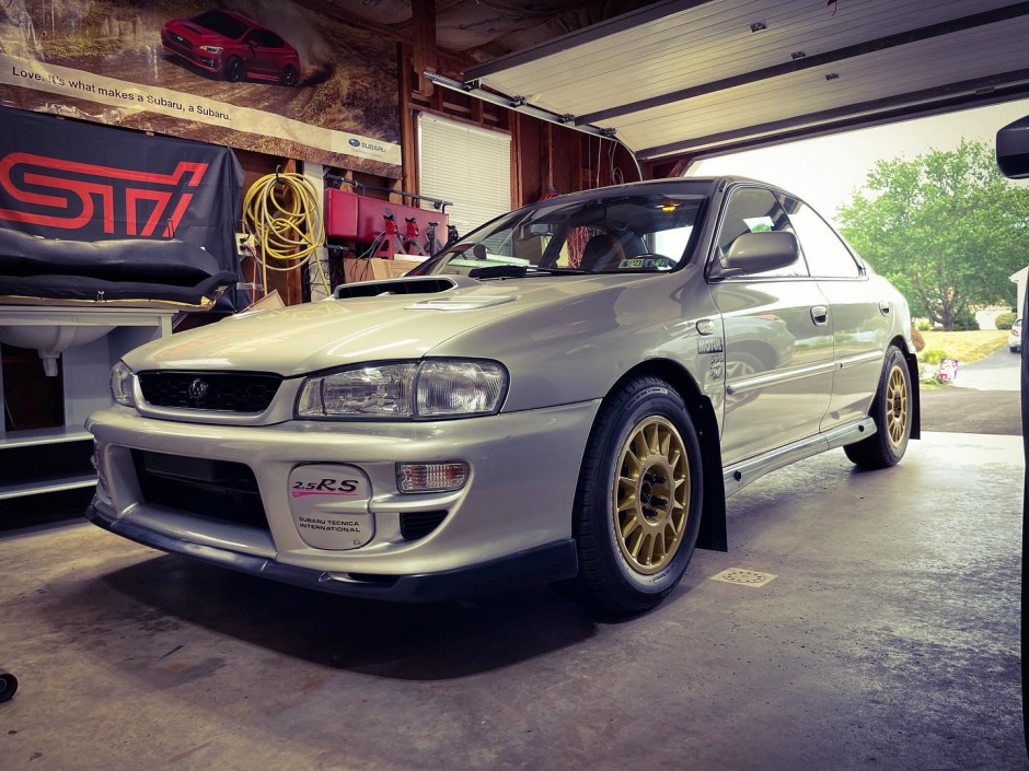 Ryan Y's 2000 Impreza 2.5RS