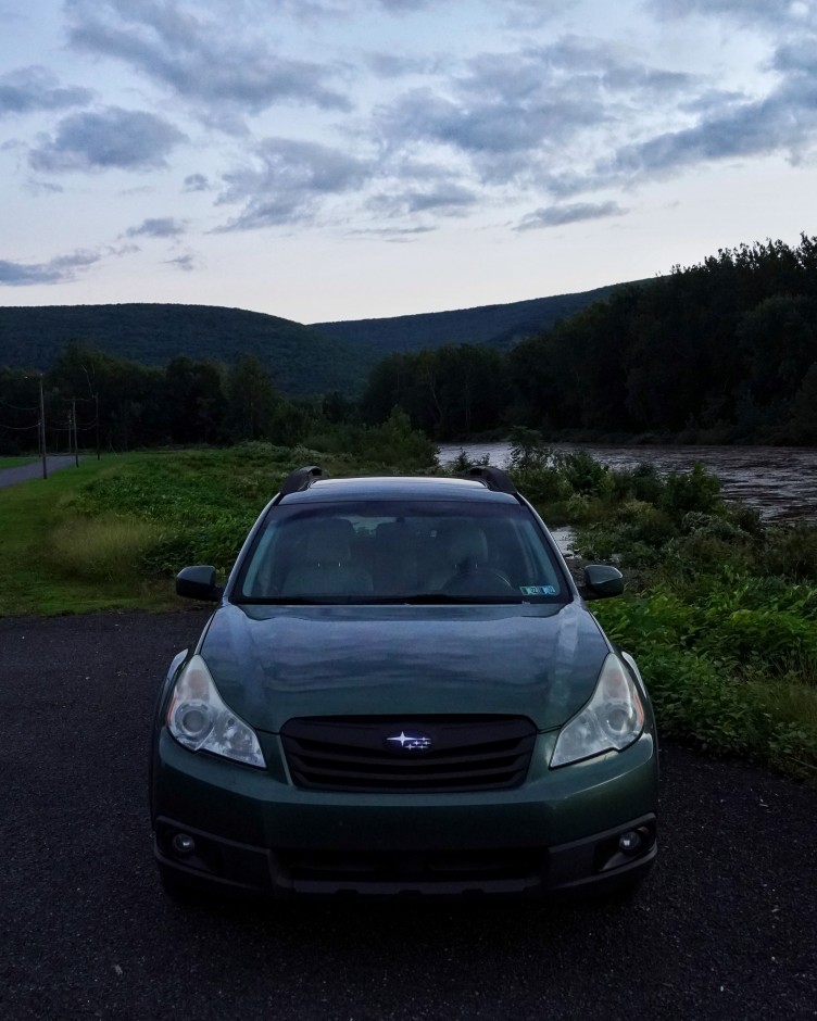 Nina H's 2011 Outback 2.5i