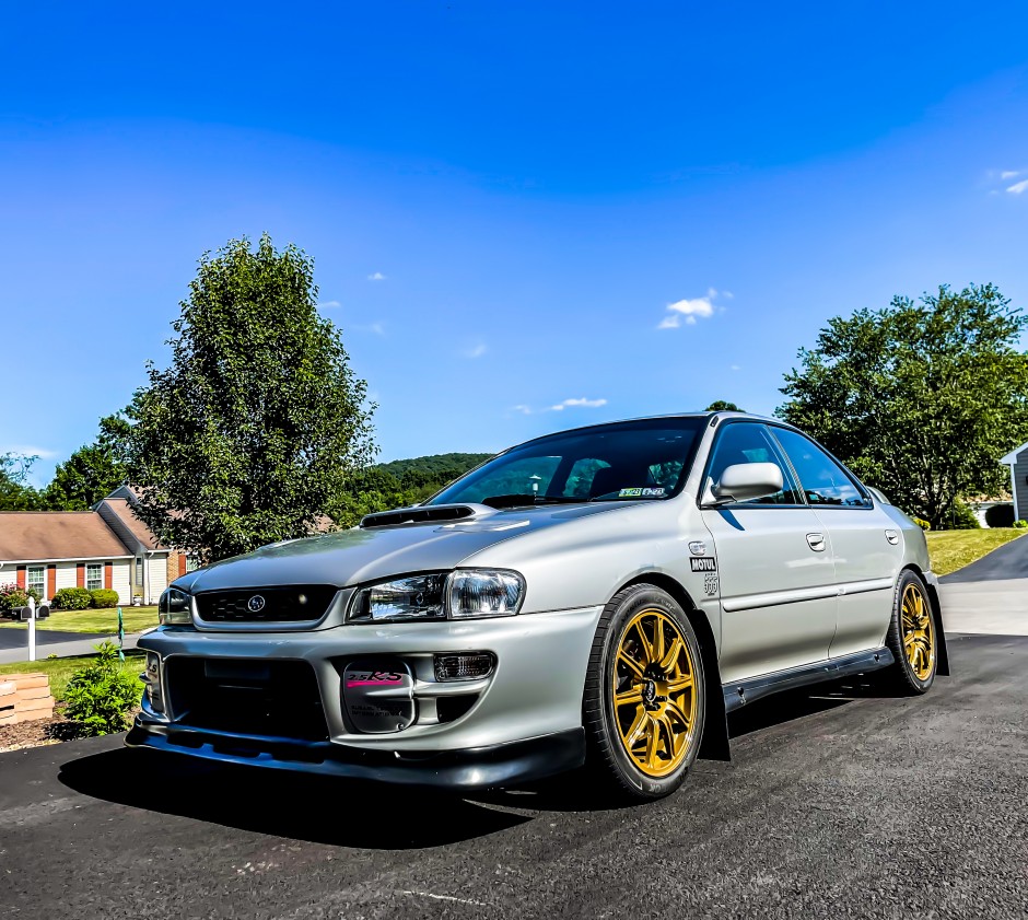 Ryan Y's 2000 Impreza 2.5RS