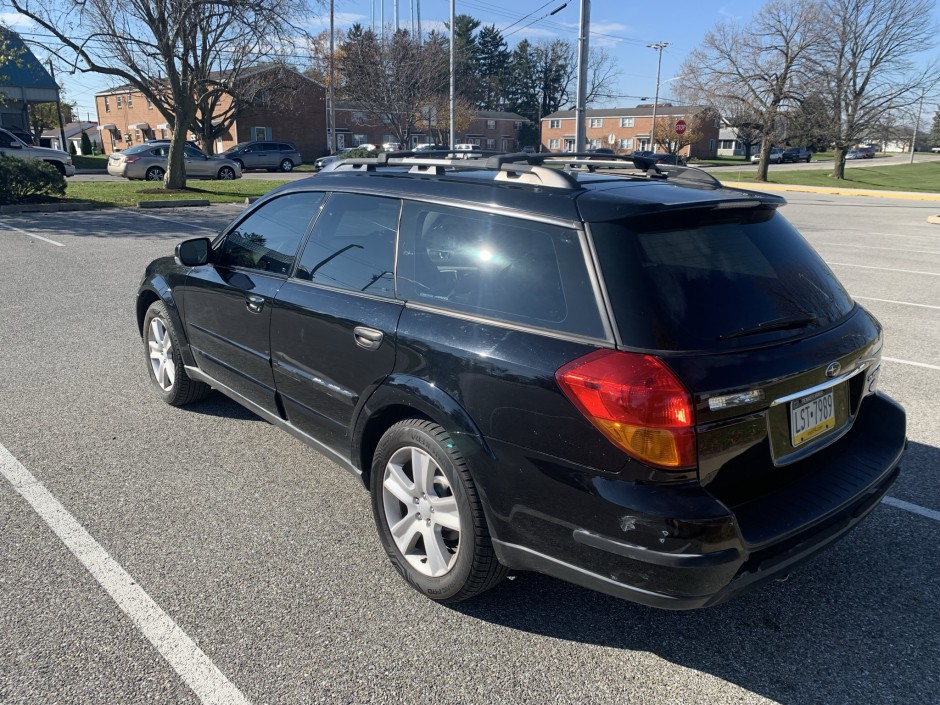 Travis Whitson's 2005 Outback 3.0R LL Bean