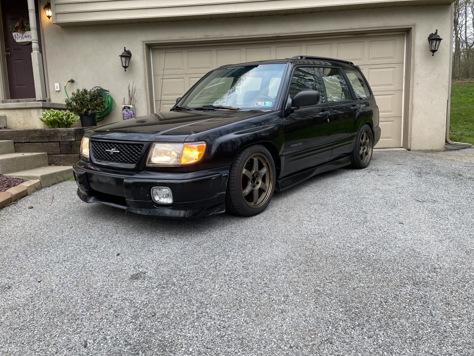 Dylan Roslan's 2000 Forester S