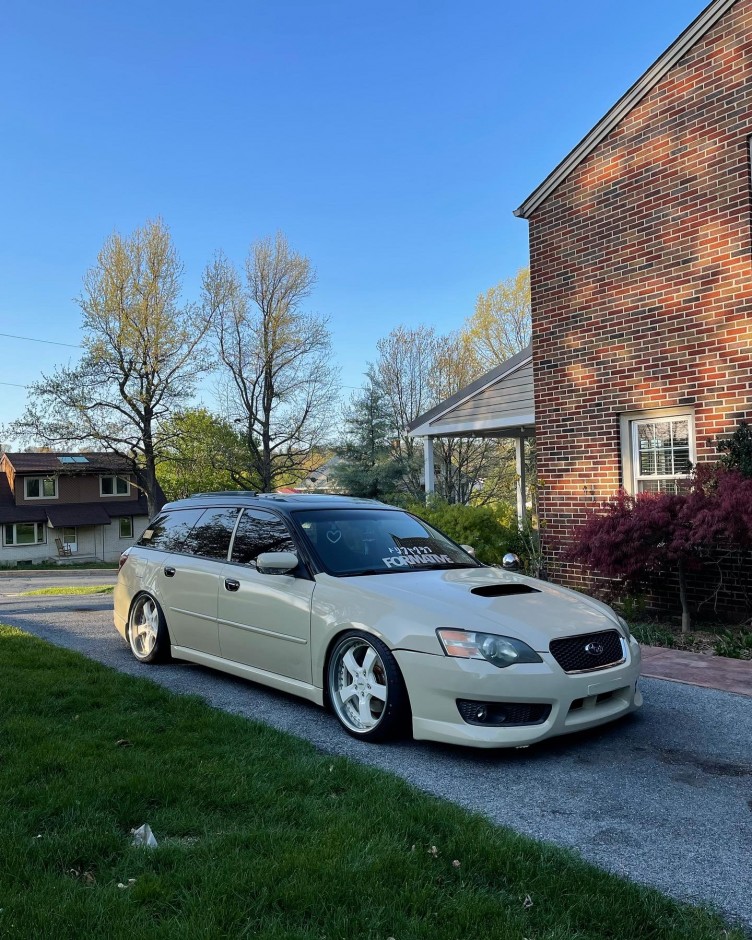 Erik  V's 2005 Legacy 2.5gt limited wagon