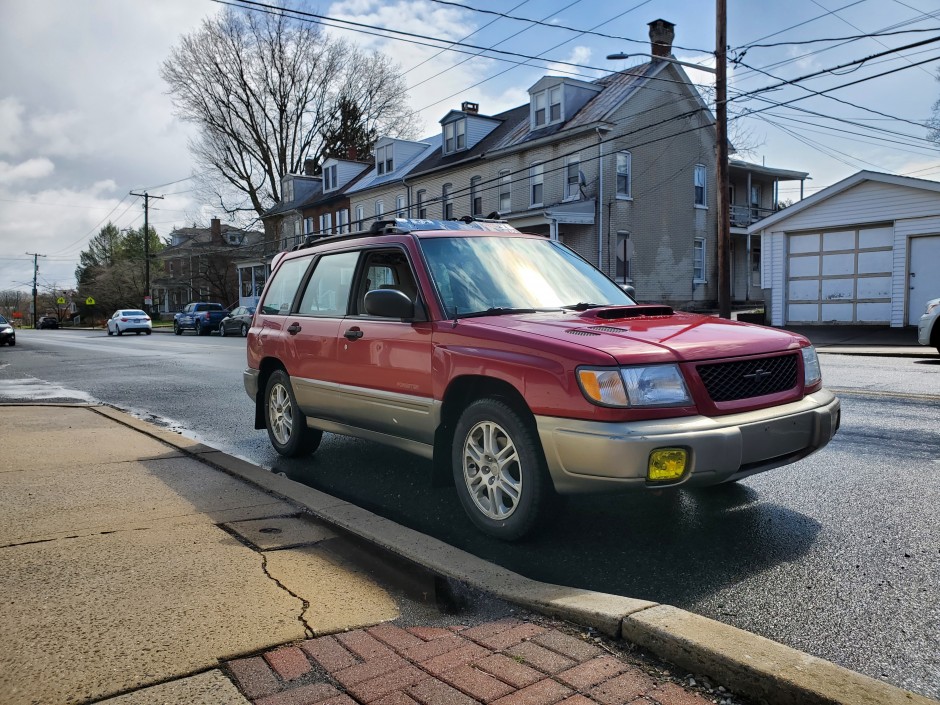 Maxwell Empson's 1998 Forester S