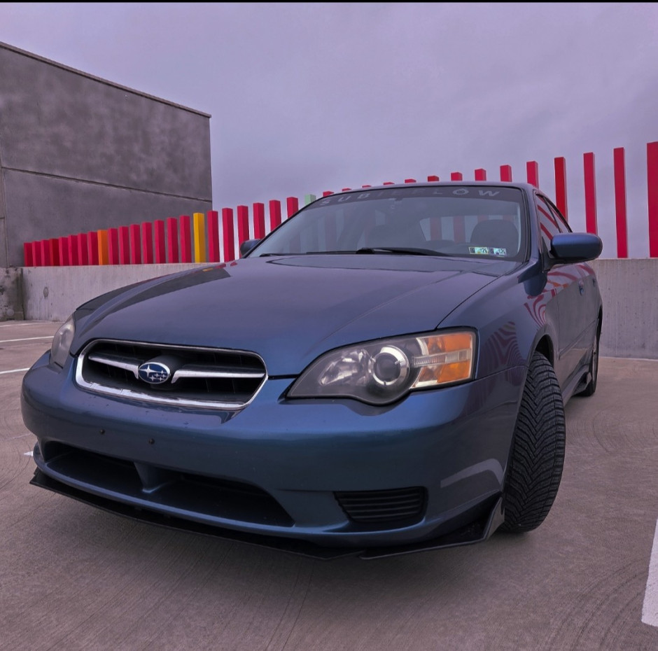 Isabelle B's 2005 Legacy 2.5i