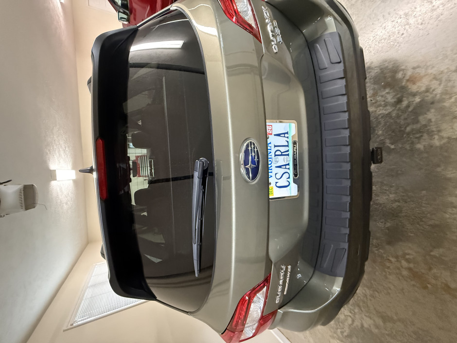 Christopher Shawn Ayers's 2018 Outback 3.6R Touring New Katzkin Leather Interior