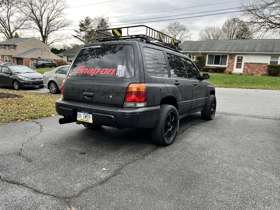 Zachary D's 1999 Forester