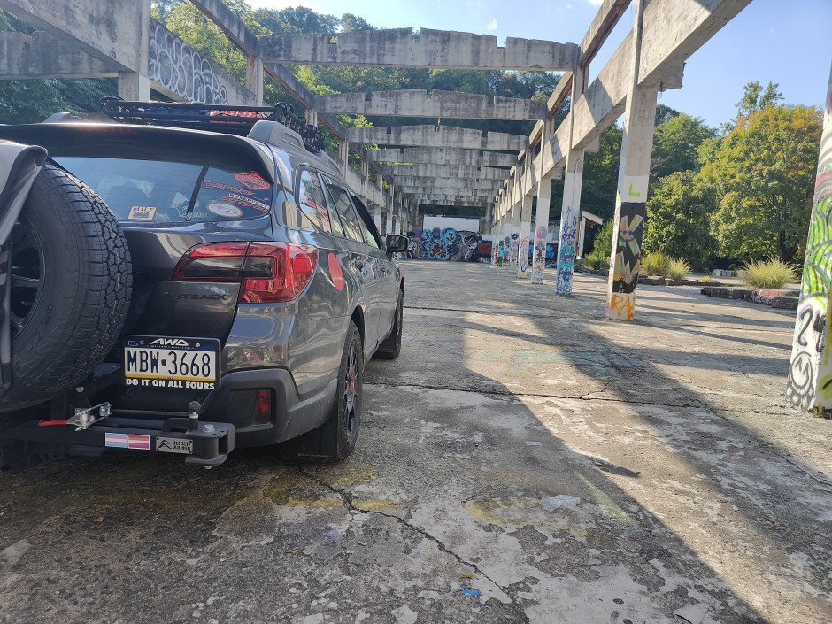 Dakota H's 1998 Legacy Outback 2.5i