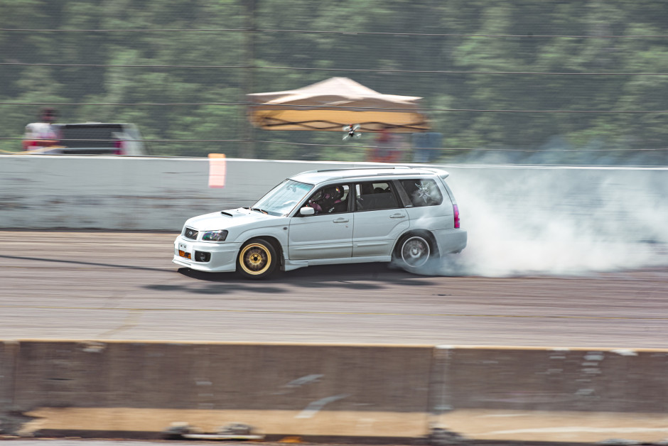 Chaz Kingrea's 2004 Forester RWD XT 