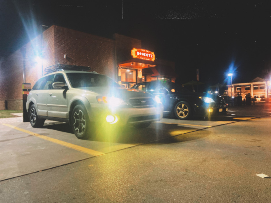 Zachary Lukens's 2006 Outback 3.0 R