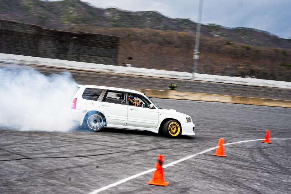 Chaz Kingrea's 2004 Forester RWD XT 
