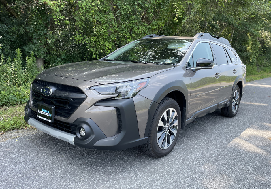 Catherine H's 2023 Outback Limited