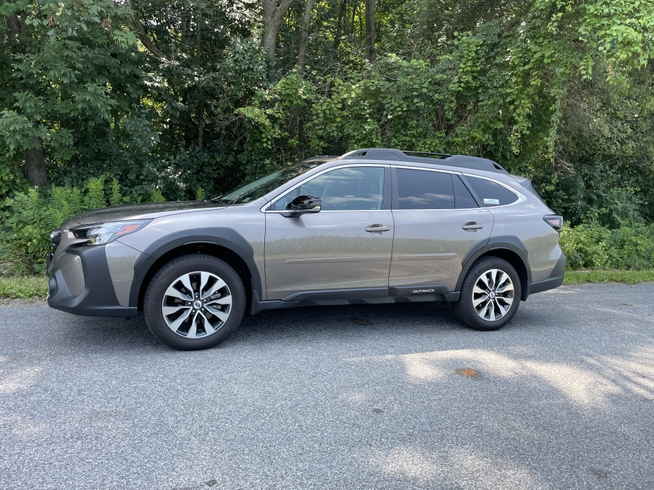 Catherine H's 2023 Outback Limited