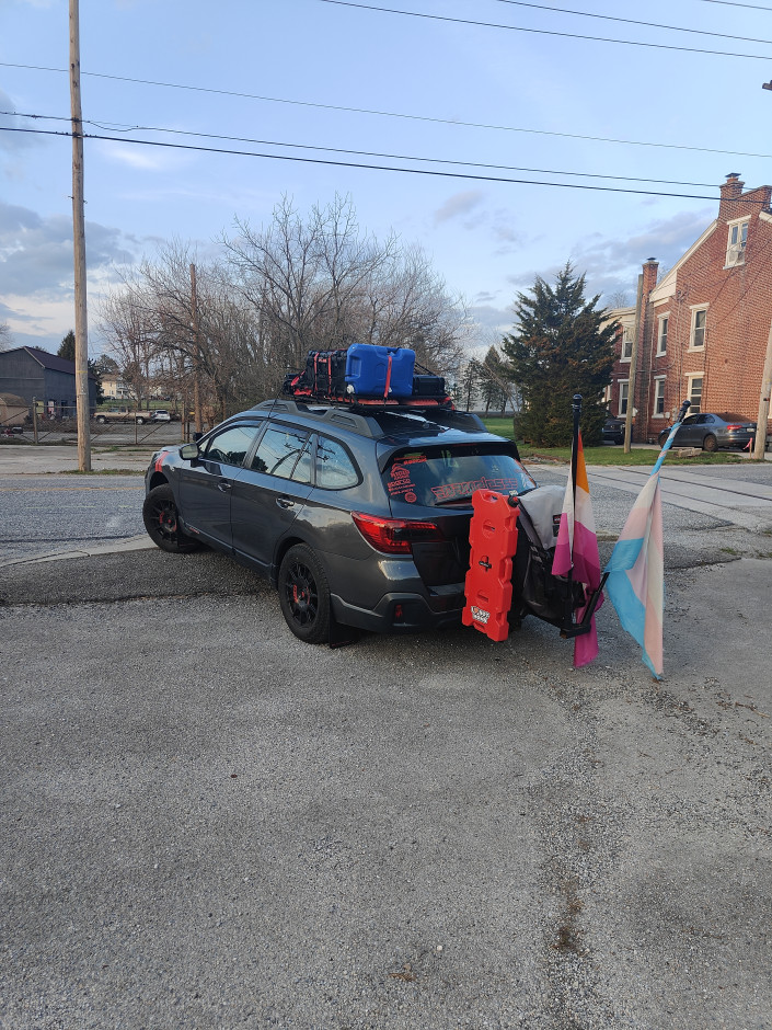 Dakota H's 1998 Legacy Outback 2.5i