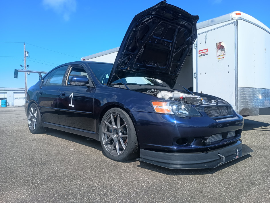 Garrett  H's 2005 Legacy 2.5 GT Limited