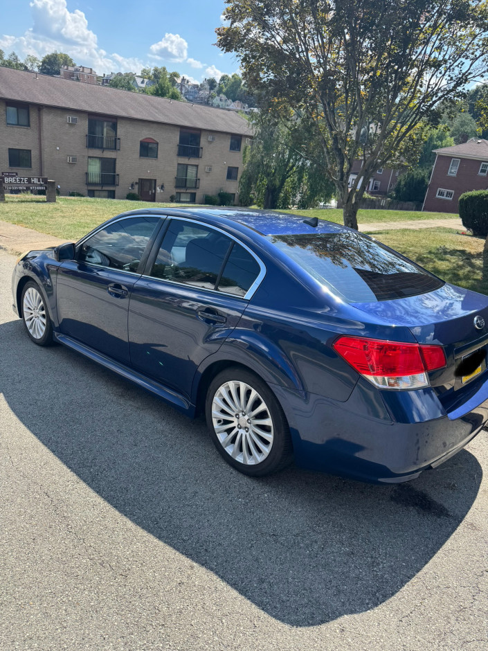 Nico R's 2011 Legacy 2.5GT Limited