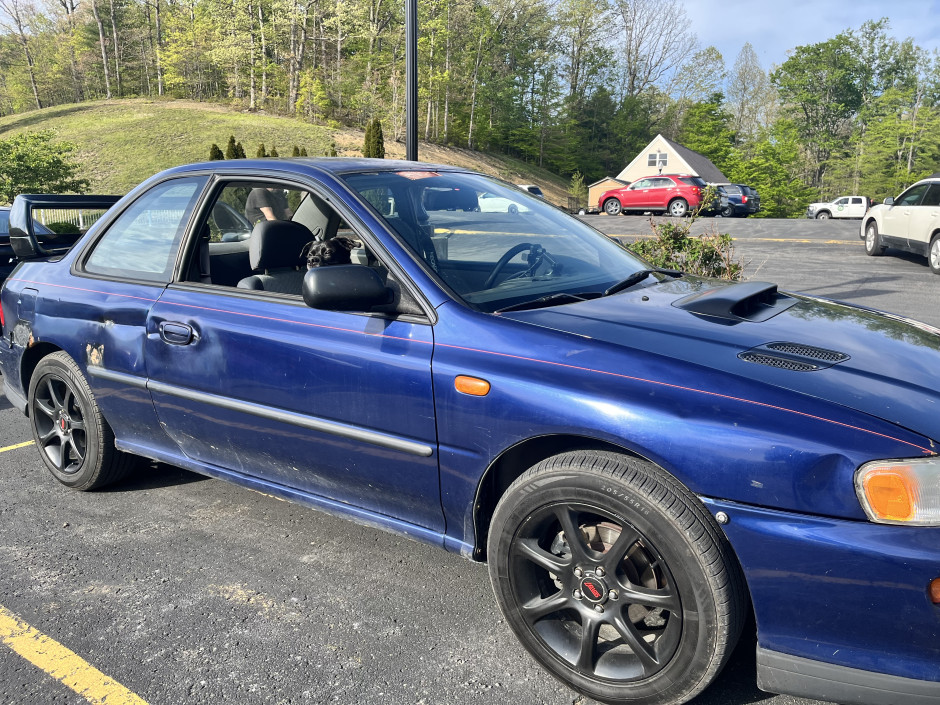 Drayon  Scott 's 2000 Impreza L