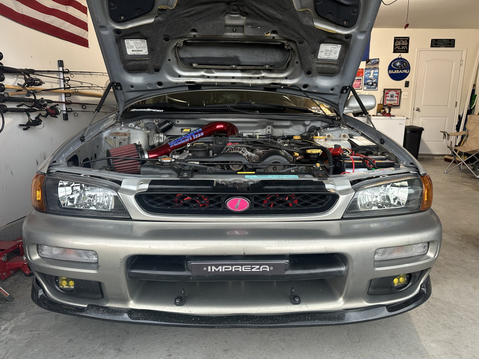 Austin  Jenner 's 2000 Impreza Outback Sport