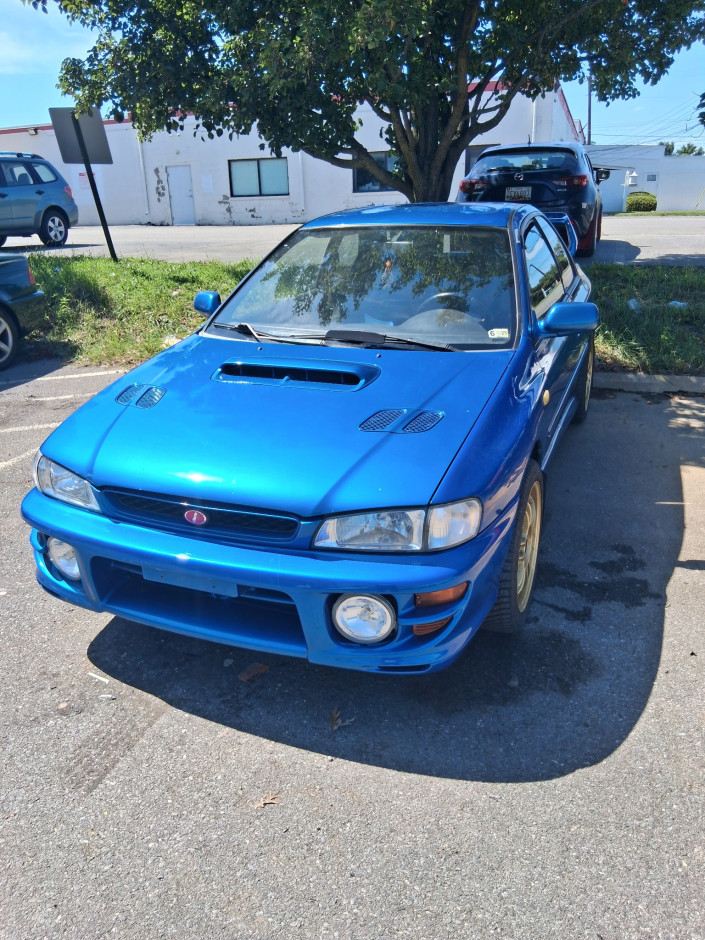 Laura J's 2001 Impreza 2.5RS Coupe
