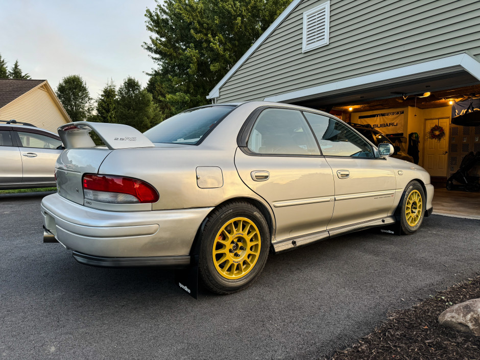 Ryan Young's 2000 Impreza 2.5RS