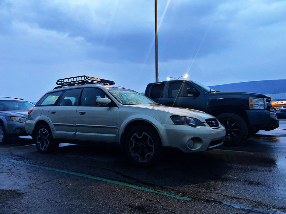 Zachary Lukens's 2006 Outback 3.0 R