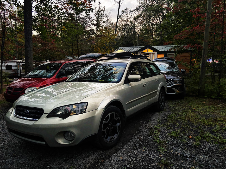 Zachary Lukens's 2006 Outback 3.0 R