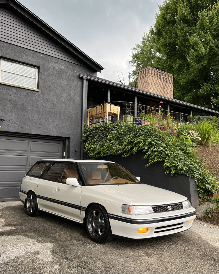 Justin W's 1990 Legacy LSi 