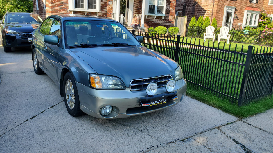 Robert N's 2002 Outback VDC Sedan