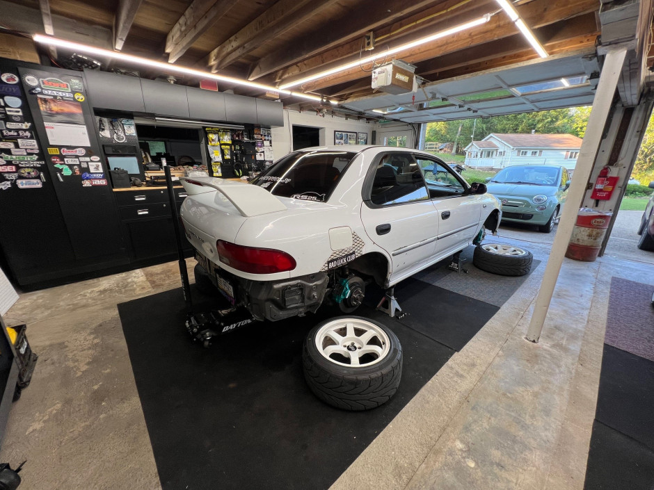 CODY H's 1999 Impreza L