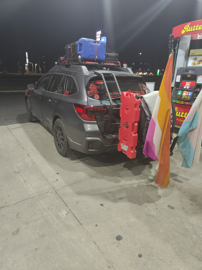 Dakota H's 1998 Legacy Outback 2.5i