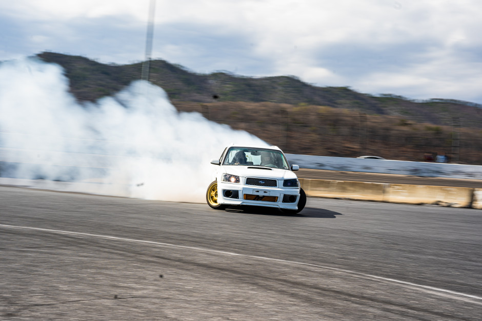Chaz Kingrea's 2004 Forester RWD XT 