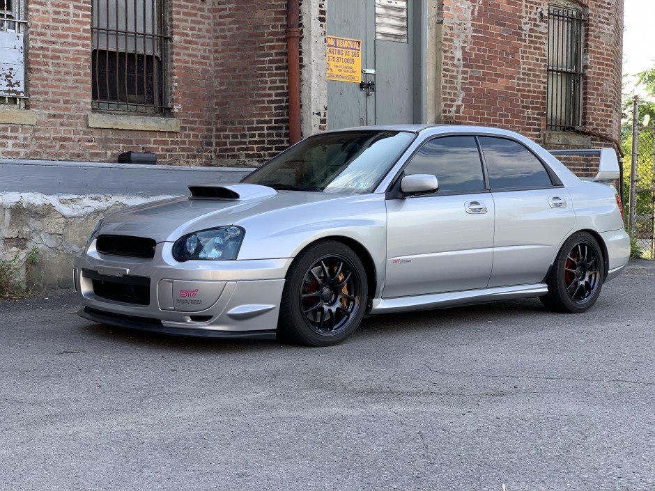 Robert Thiel's 2004 Impreza Wrx/sti