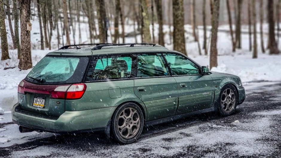 Nicholas Ferrara's 2004 Outback H6-3.0 LL Bean