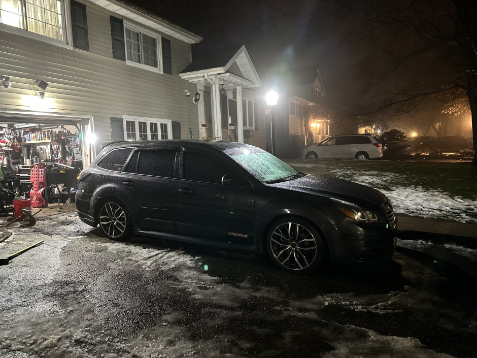 Gedas G's 2012 Outback 2.5i Premium 3.6r