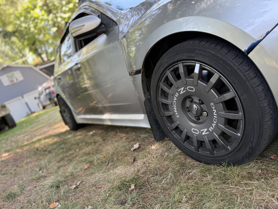 Daulton Lovelace's 2011 Impreza Outback Sport