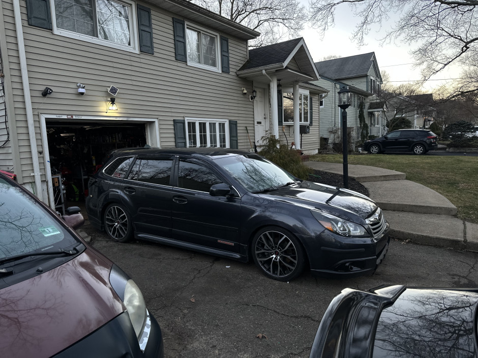 Gedas G's 2012 Outback 2.5i Premium 3.6r